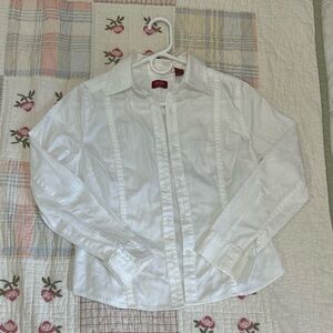 Valerie Stevens White Casual Button Down Shirt